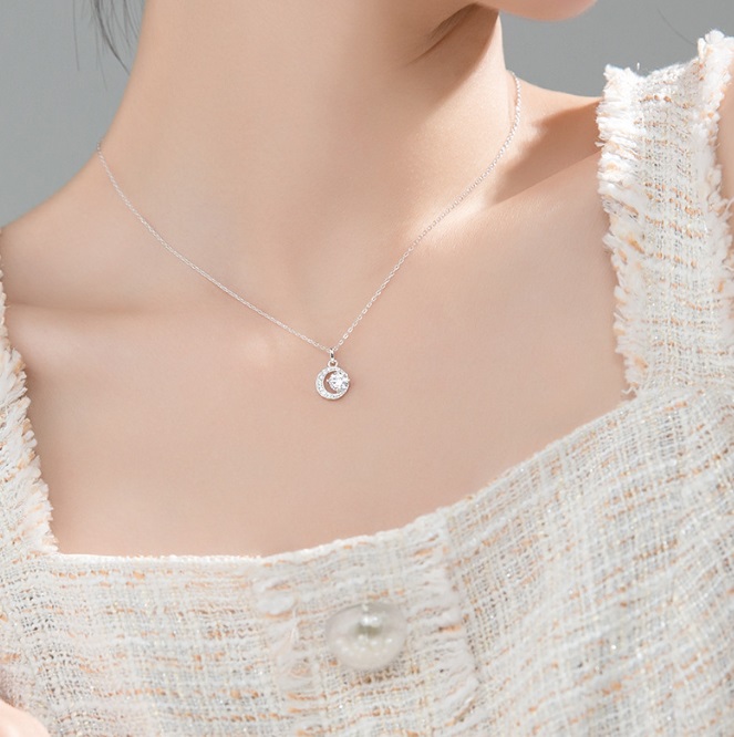 925 Sterling Silver Halo Round Pendant Necklace 
